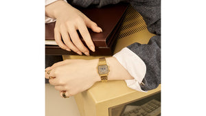 Reloj Casio LA680WGA - 9 Metálico de Mujer