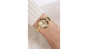 Reloj Guess GW0762L2 Metálico de Mujer
