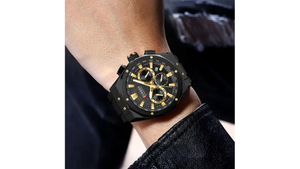 Reloj Curren 8464 Negro/Dorado - Goma de Hombre