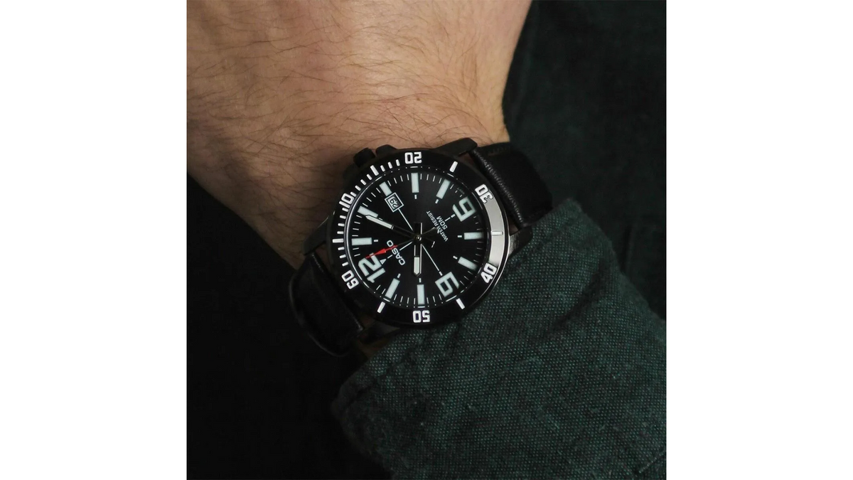Reloj Casio MTP - VD01BL - 1BV Cuero de Hombre