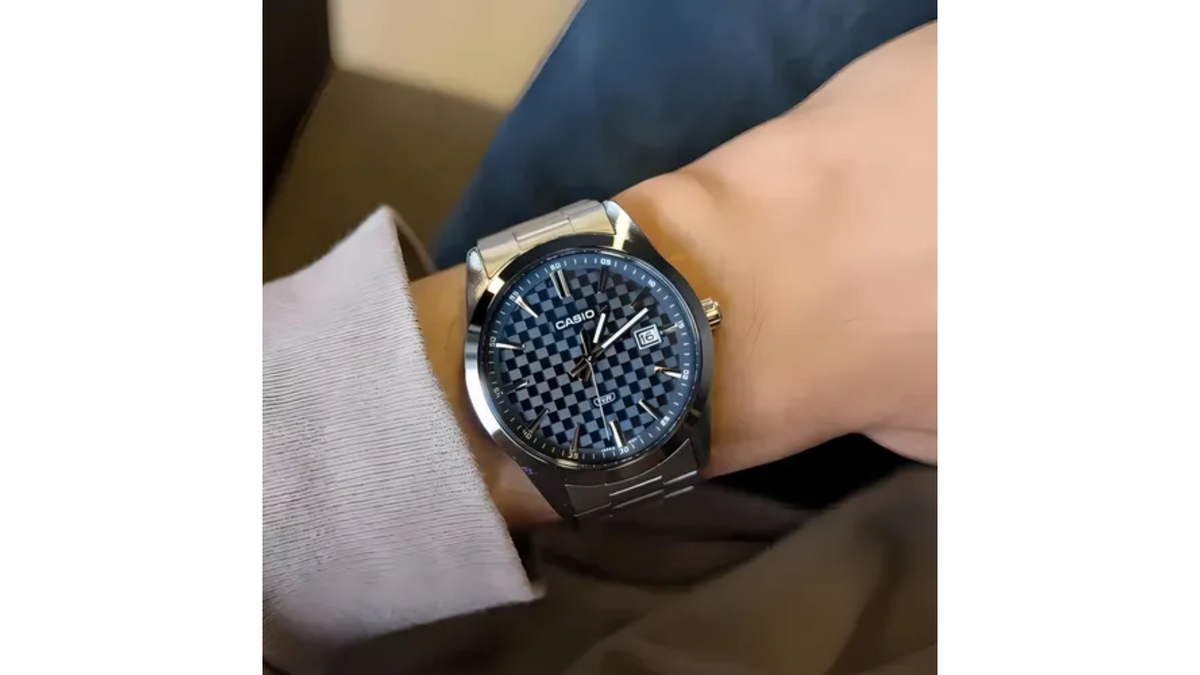 Reloj Casio MTP - VD03B - 2A Metálico de Hombre