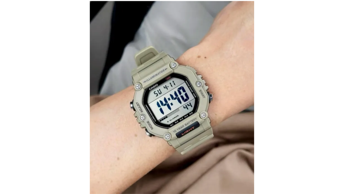 Reloj Casio AE - 1600H - 5A Plástico de Hombre