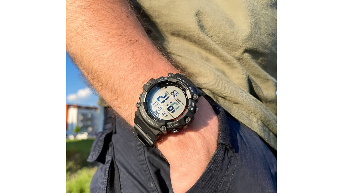 Reloj Casio AE - 1500WHX - 3A Plástico de Hombre