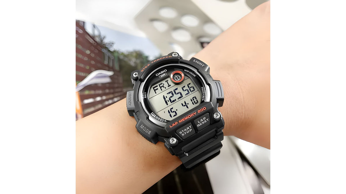 Reloj Casio WS - 2100H - 1A Plástico de Hombre