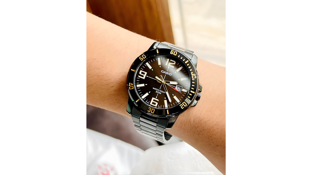 Reloj Casio MTP - VD01B - 5B Metálico de Hombre