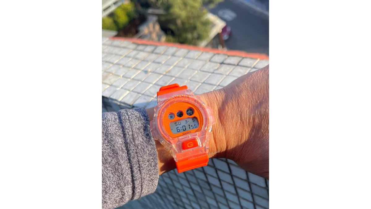Reloj Casio G - Shock DW - 6900GL - 4D Plástico de Hombre
