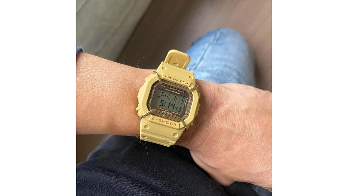 Reloj Casio G - Shock DW - 5600PT - 5D Plástico de Hombre
