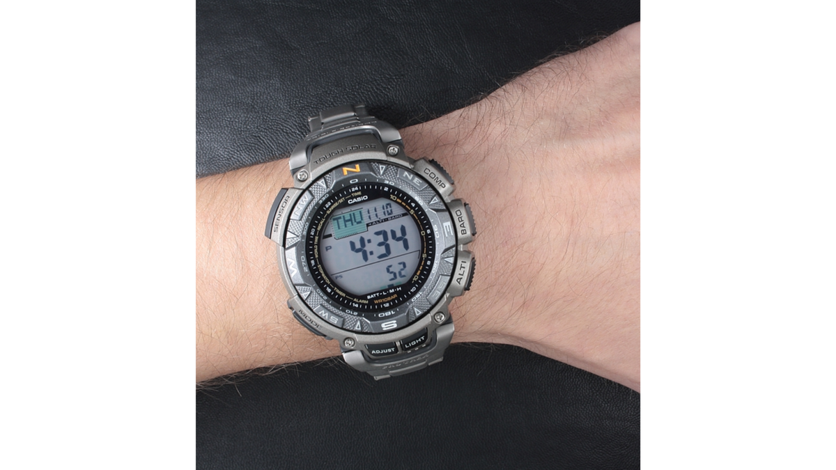 Reloj Casio PRG - 240T - 7D Metálico de Hombre