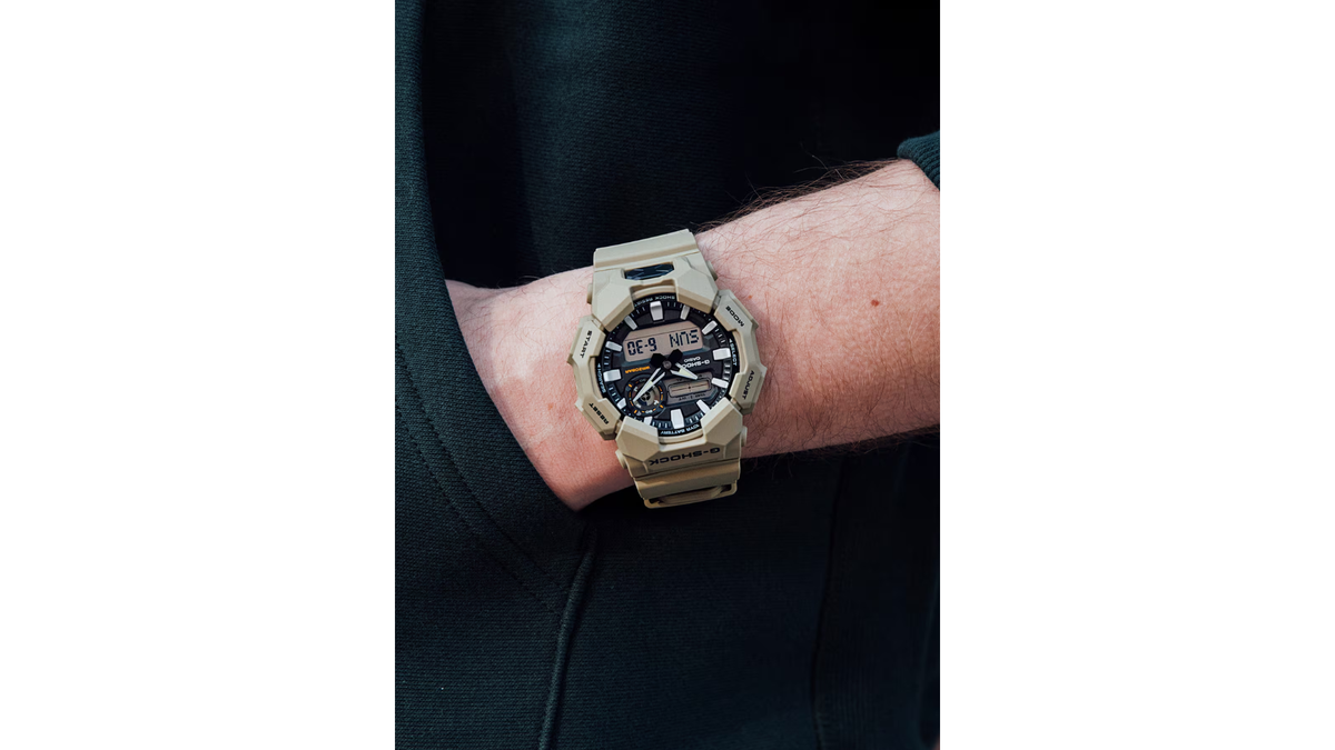 Reloj Casio G - Shock GA - 010 - 5ADR Plástico de Hombre