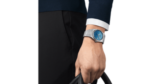 Reloj Tissot T137.407.11.351.01 Metalico de Hombre