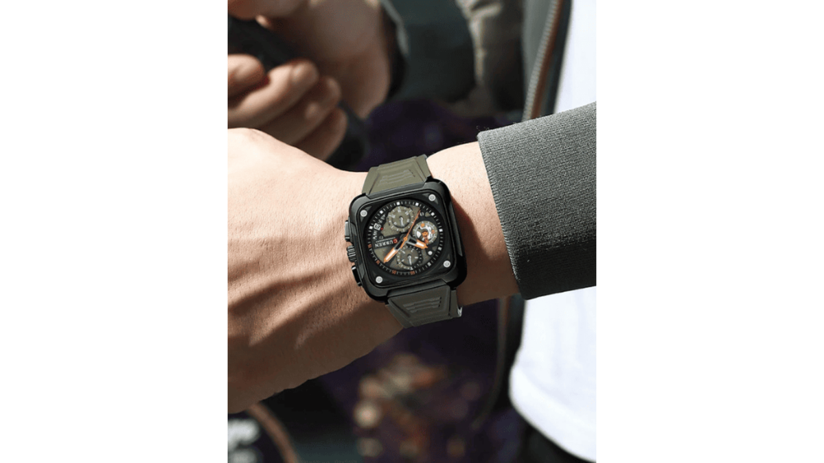 Reloj Curren 8461 Verde/Negro - Silicona de Hombre